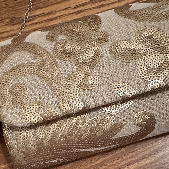 Gold Patterned Clutch with Chain Strap - Picture 3 of 7